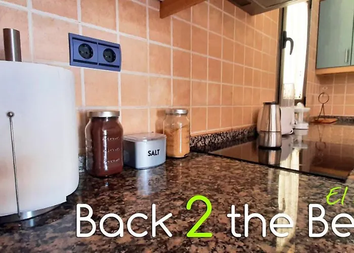 Duplex Espacioso, Tranquilidad, Barbacoa Y Supermercado Al Lado 別荘