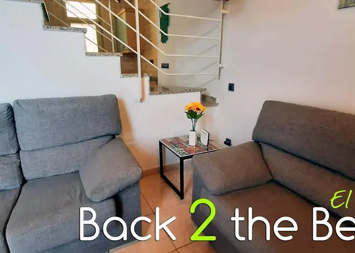 Duplex Espacioso, Tranquilidad, Barbacoa Y Supermercado Al Lado 別荘 *