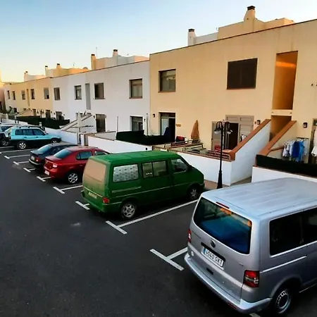 Duplex Espacioso, Tranquilidad, Barbacoa Y Supermercado Al Lado